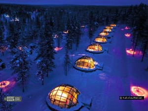 KakslauttanenHotelandIglooVillage633819531422710860_big weird hotels the igloo village
